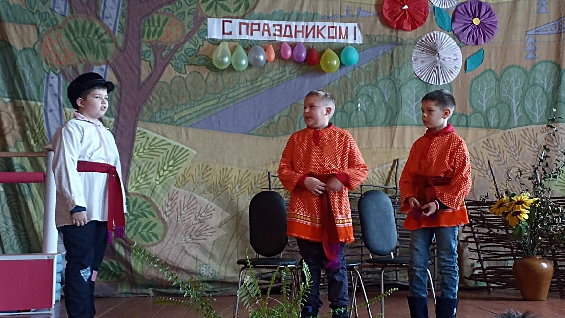 Выступление ТС АйДаДети в Гуменском ДК